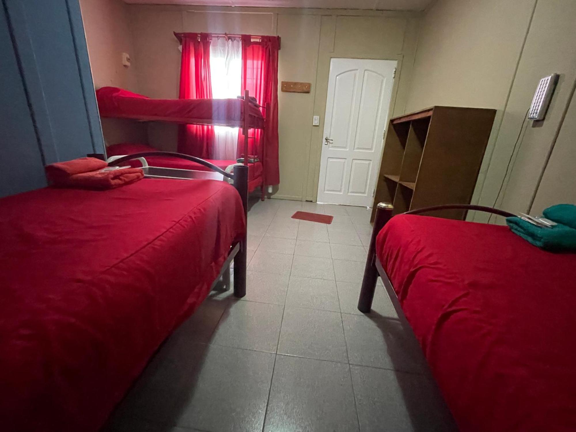 Complejo Don Joel Hostel El Chalten Luaran gambar